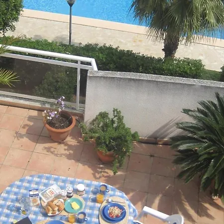 Jardines De Iii Сasa de vacaciones *