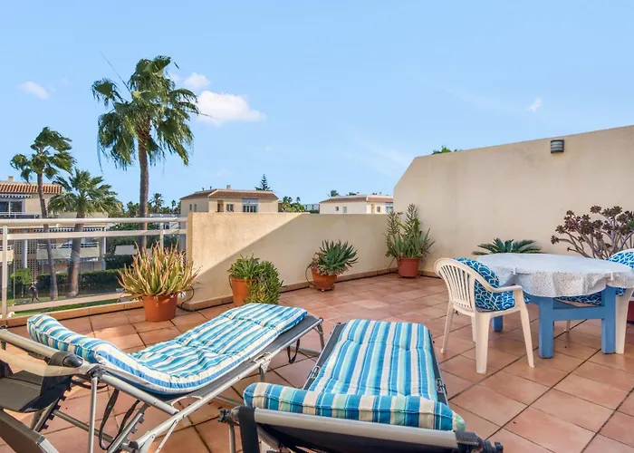 Jardines De 3 Apartment *